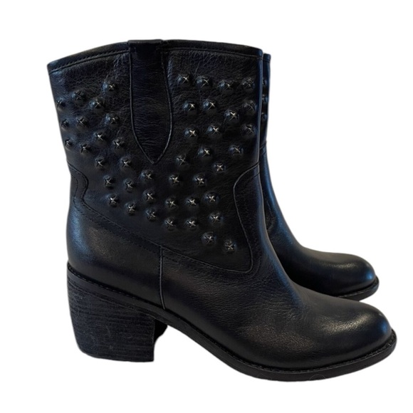 DONALD J PLINER Baila Nailhead Studded Leather Riding Boots in Black Size 7 - Picture 1 of 7